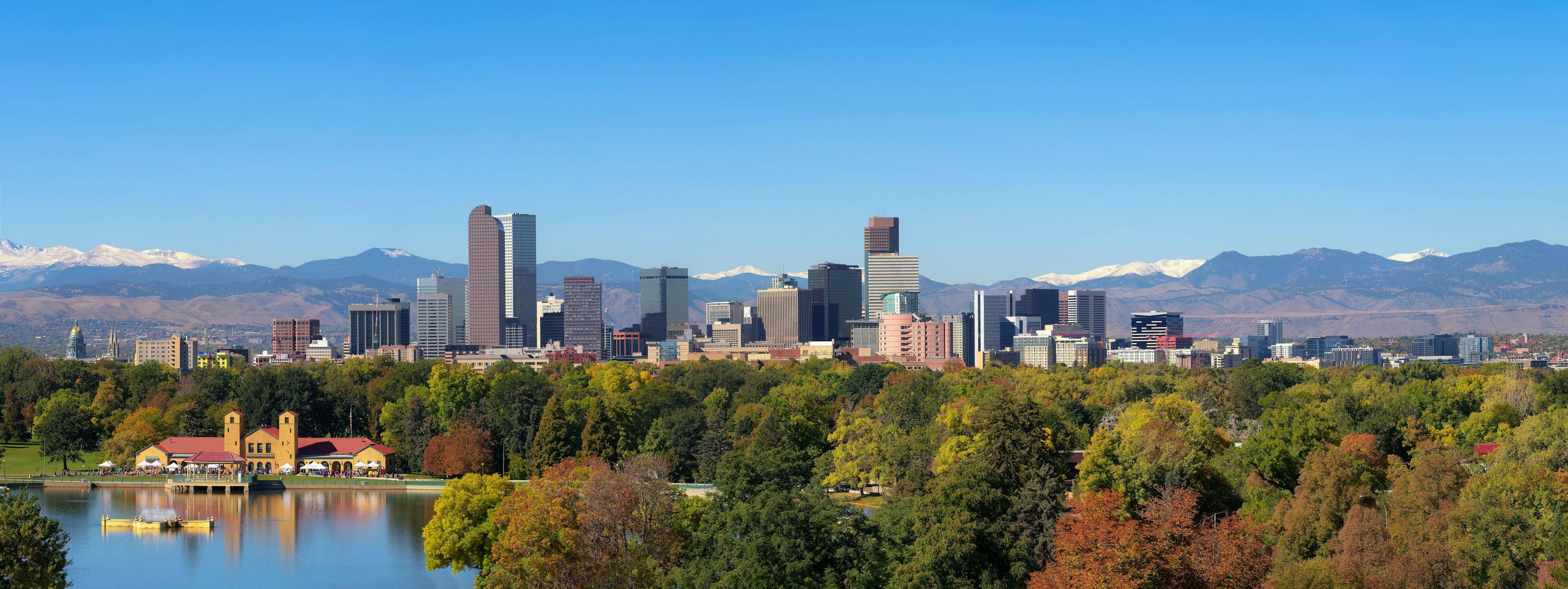 Skyline of Denver downtown with Rocky Mountains | Image Credit: © Nick Fox - stock.adobe.com