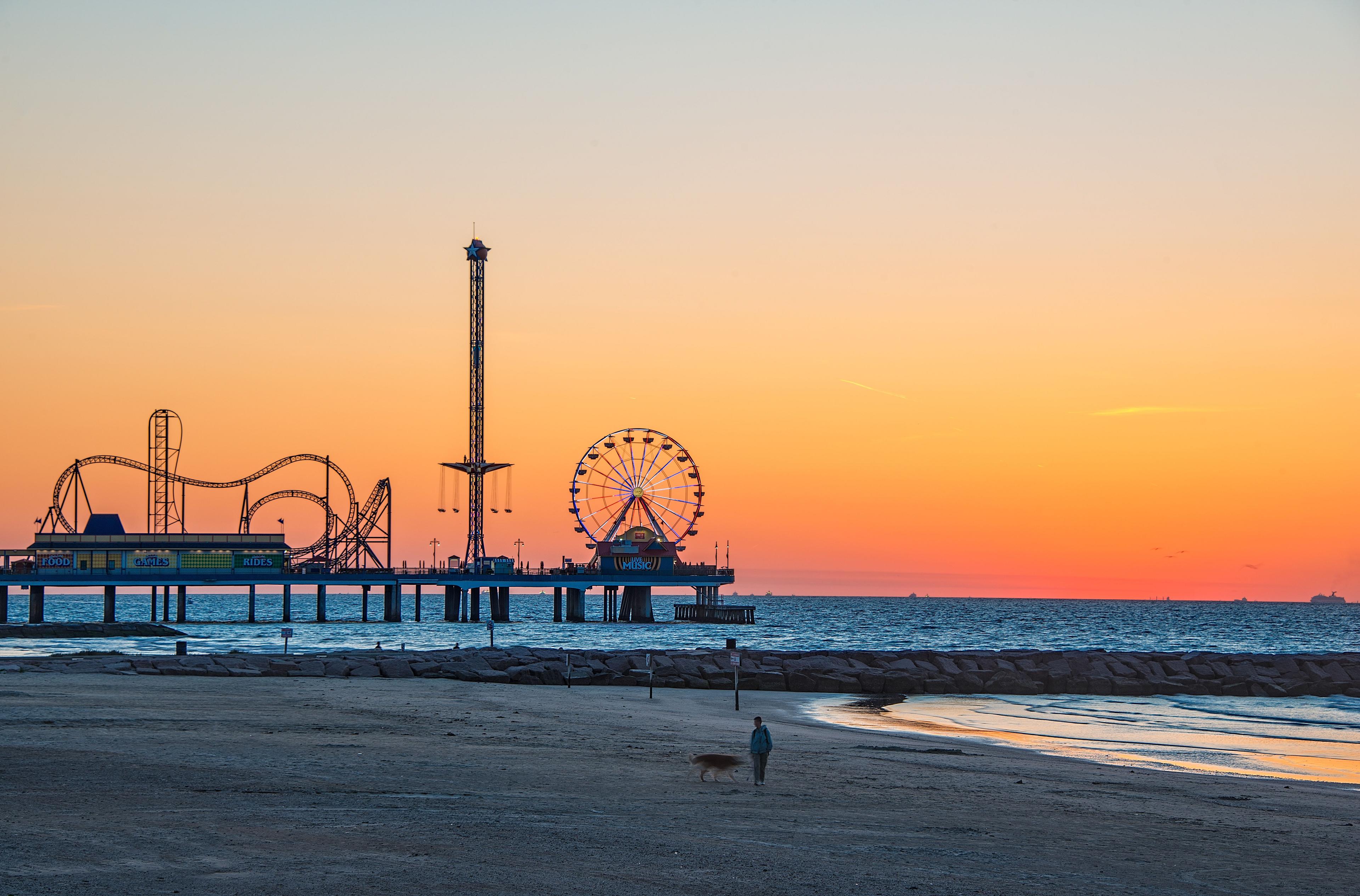 Galveston sunrise on beach | Image Credit: © BJ Ray - stock.adobe.com