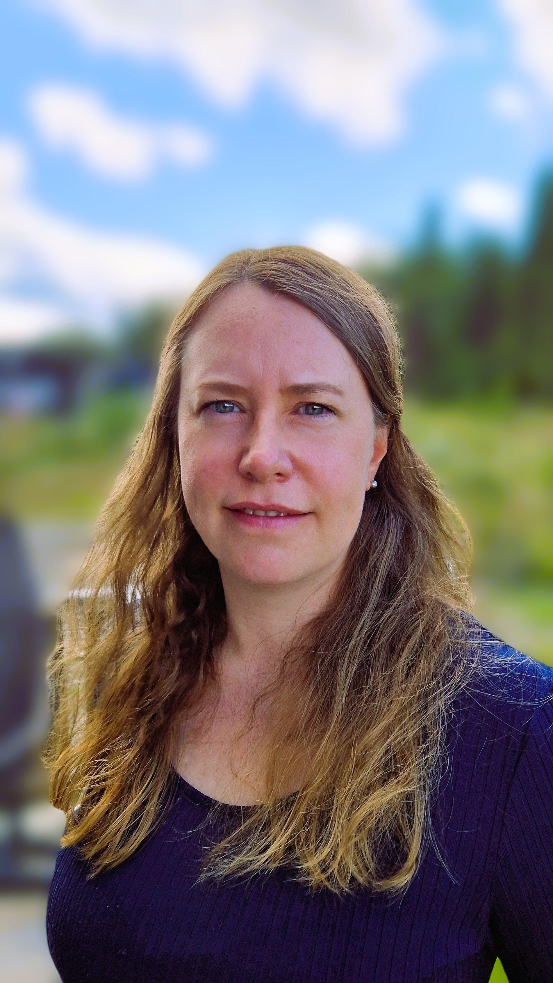 Hanne Røberg-Larsen is the leader of the bioanalytical chemistry group at the Department of Chemistry, University of Oslo. A key expertise of Dr. Røberg-Larsen is in developing and applying automated sample preparation-LC–MS systems, often with a focus on the role of sterols in disease development.